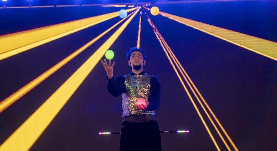 Luminescence show
