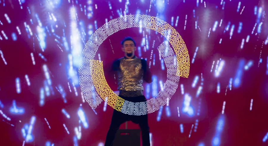 Luminescence show