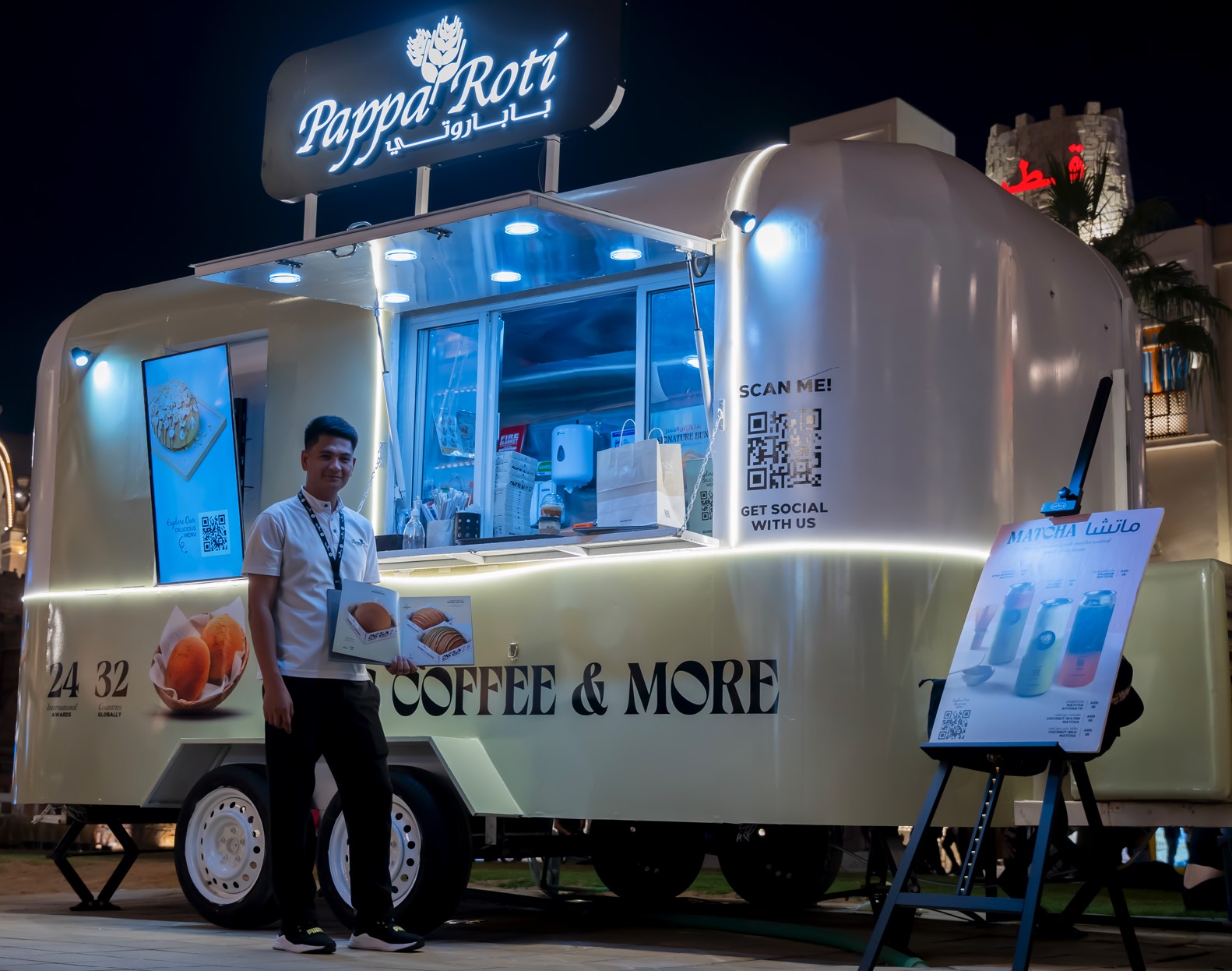 PappaRoti Café at Global Village