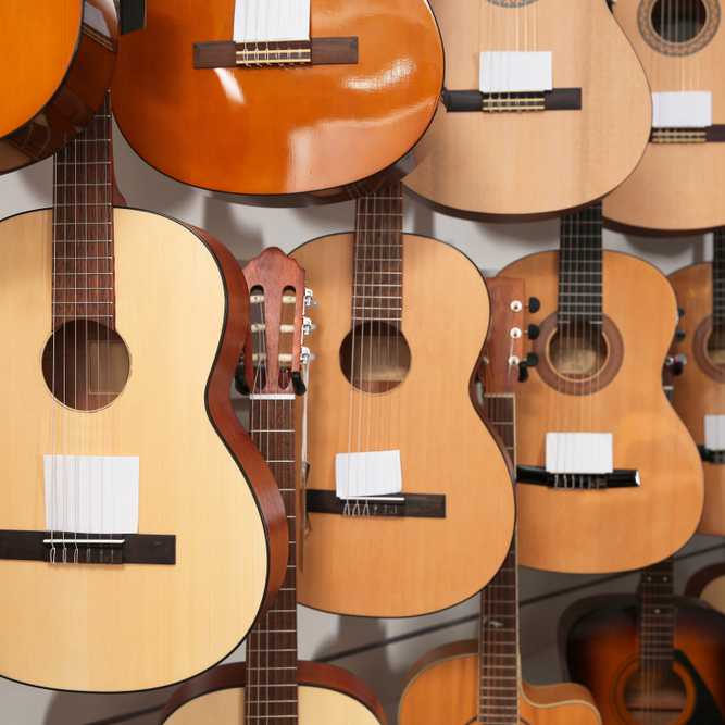 Guitars 262.1_0.jpg