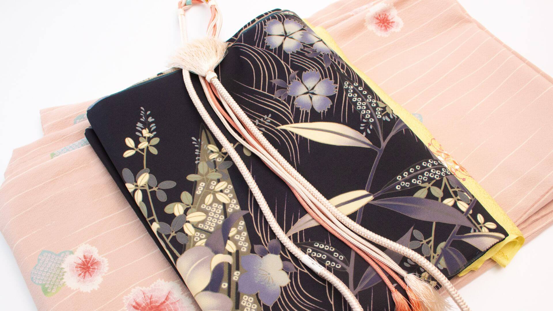 Kimonos Japan_Kimonos_001_0.jpg