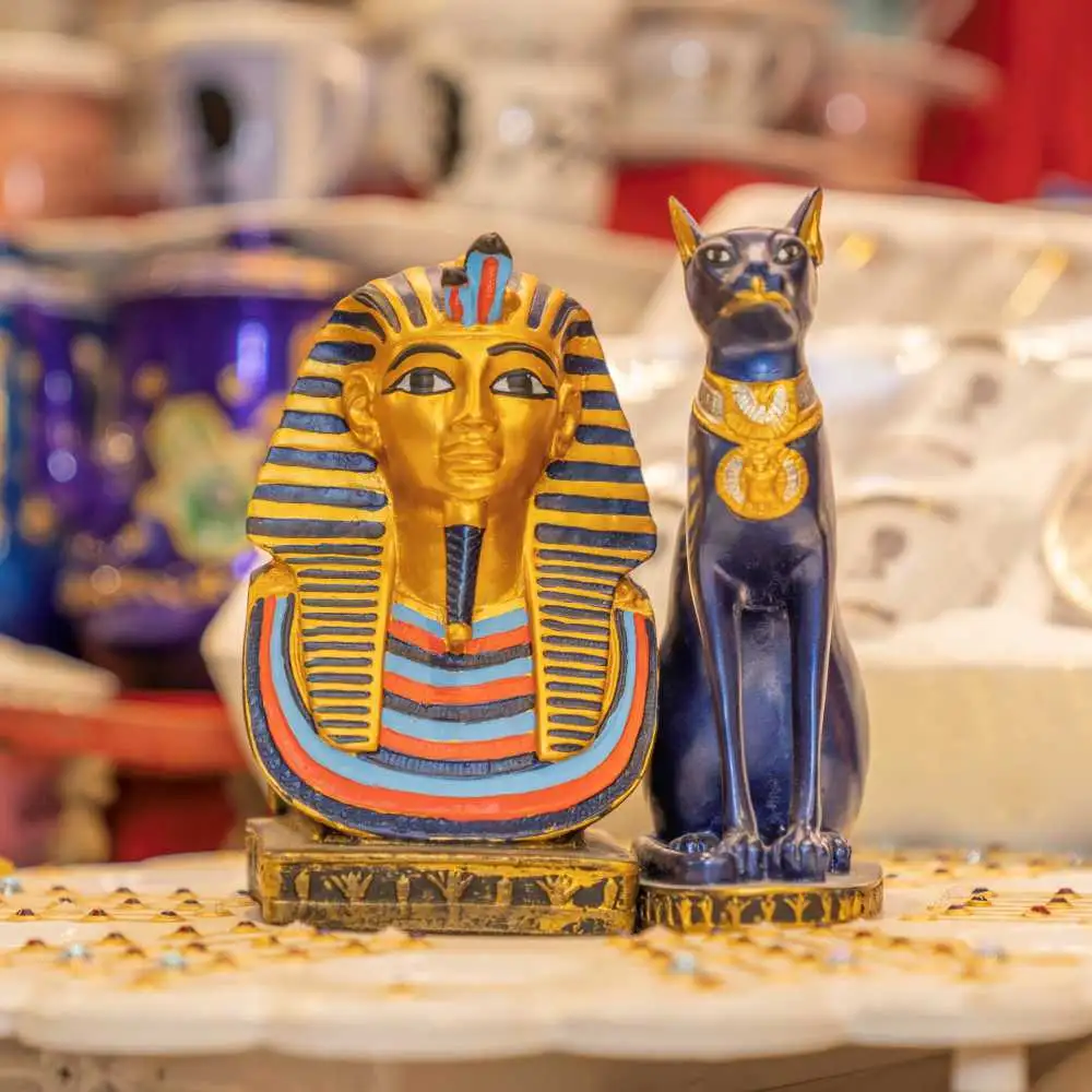 Egyptian Statue _0.webp